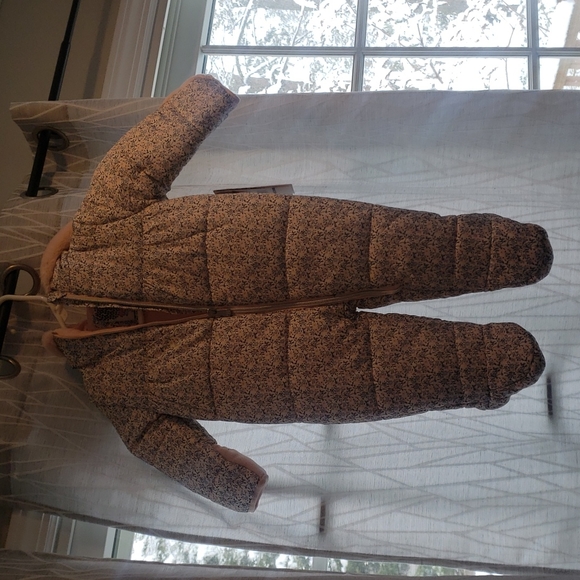 Kensie girl size 6/9months snowsuit - Picture 7 of 8